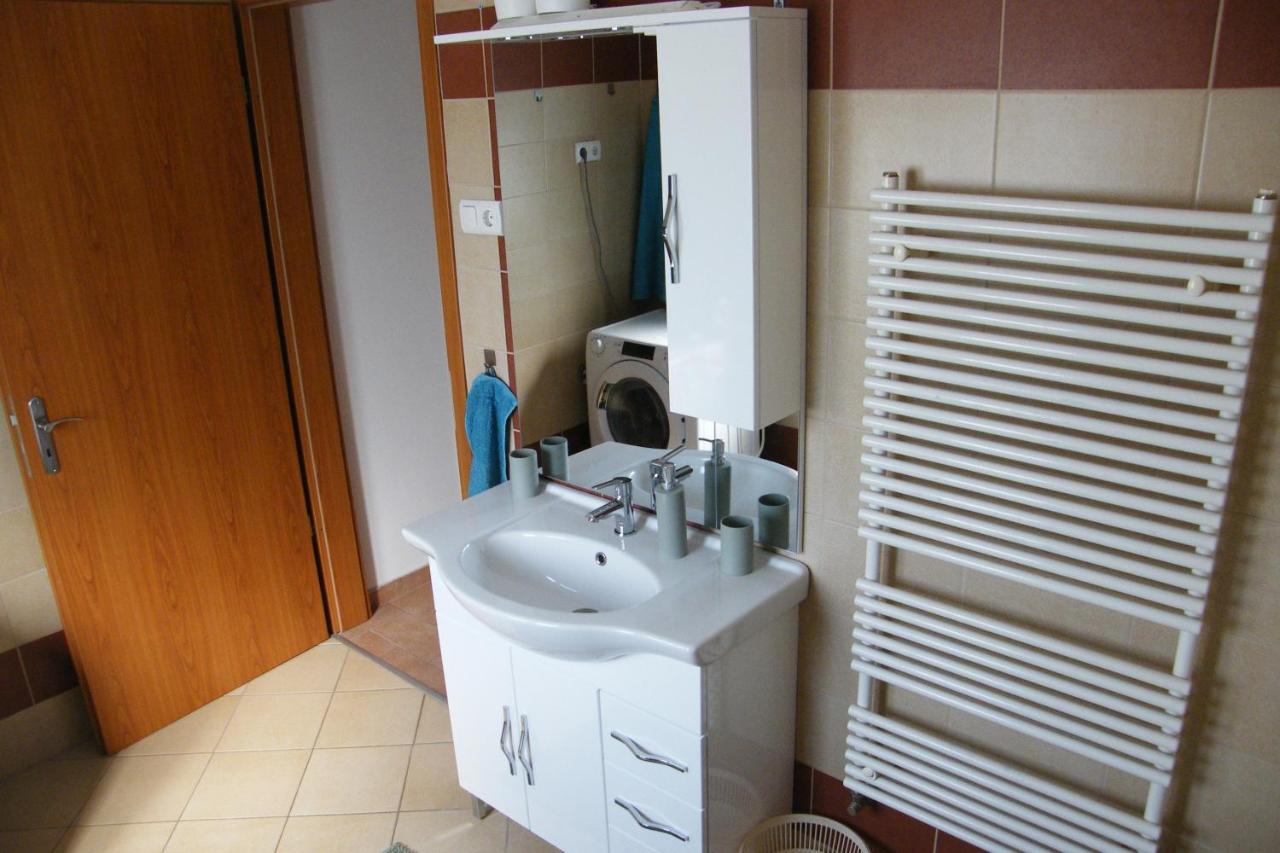 Romantic Apartman ハイデゥソボスロー エクステリア 写真